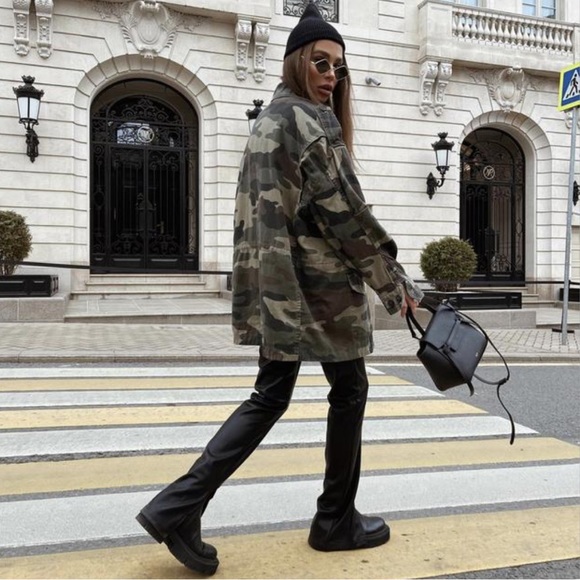 ๐๐ ZARA ๐๐ bloggers double layer camo jacket with vest. NWT size XS - Picture 6 of 7